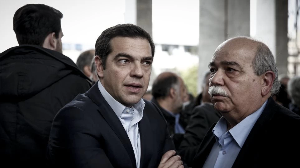 Άρχισαν τα όργανα στη Βουλή: Κορυφώνεται η αντιπαράθεση Τσίπρα-Βούτση